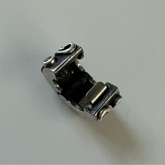 Pandora Charm RETIRED Clip for Bracelet Blue Rhinestone Sterling Silver - Picture 4 of 8